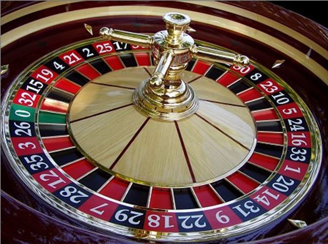 777FE Game کھلاڑیوں کے لیے لائیو کیسینو سیکشن